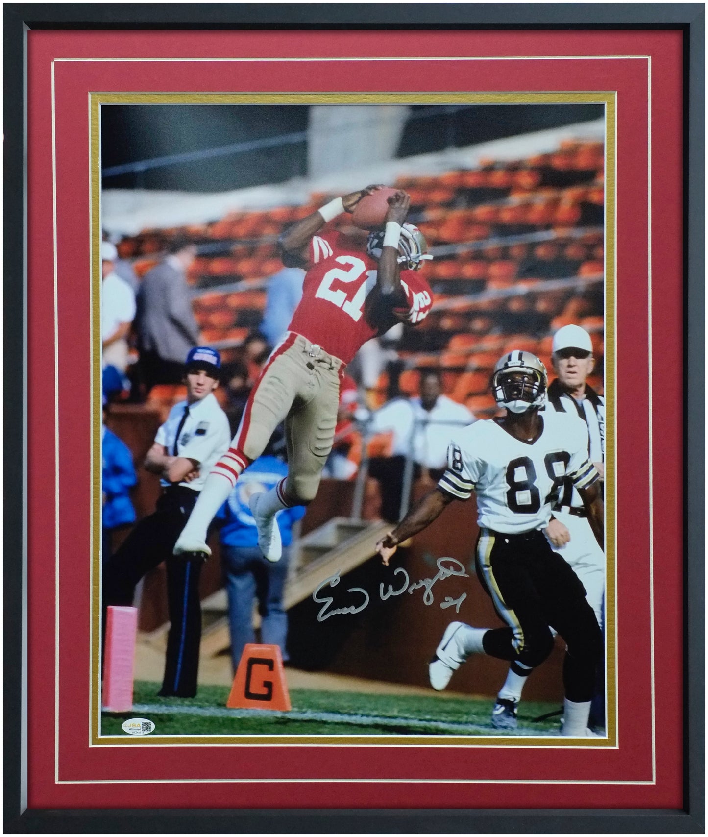 Eric Wright 16x20 Portrait Photo – Signed & Authenticated